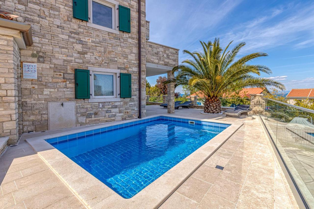 Villa Milena With Pool And Sea View Цървени Връх Екстериор снимка