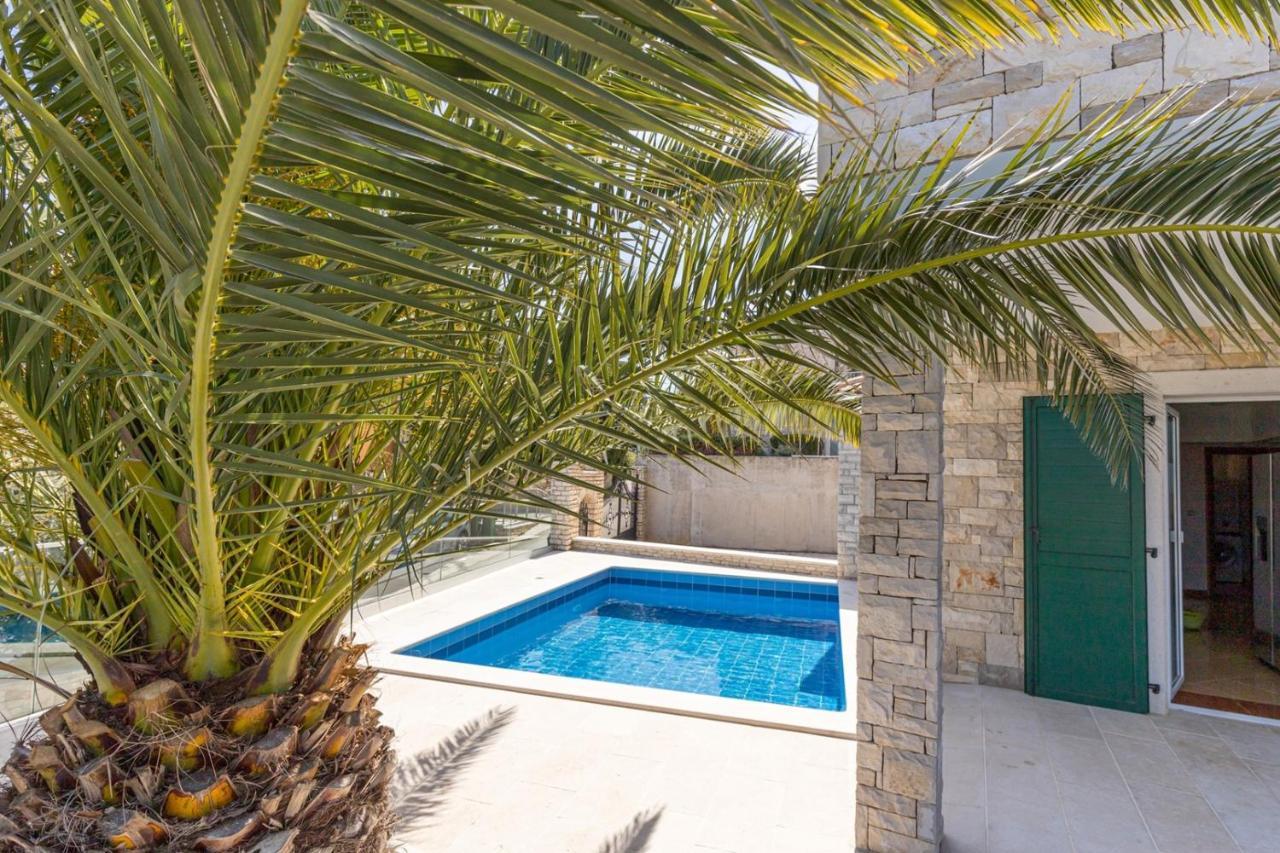 Villa Milena With Pool And Sea View Цървени Връх Екстериор снимка