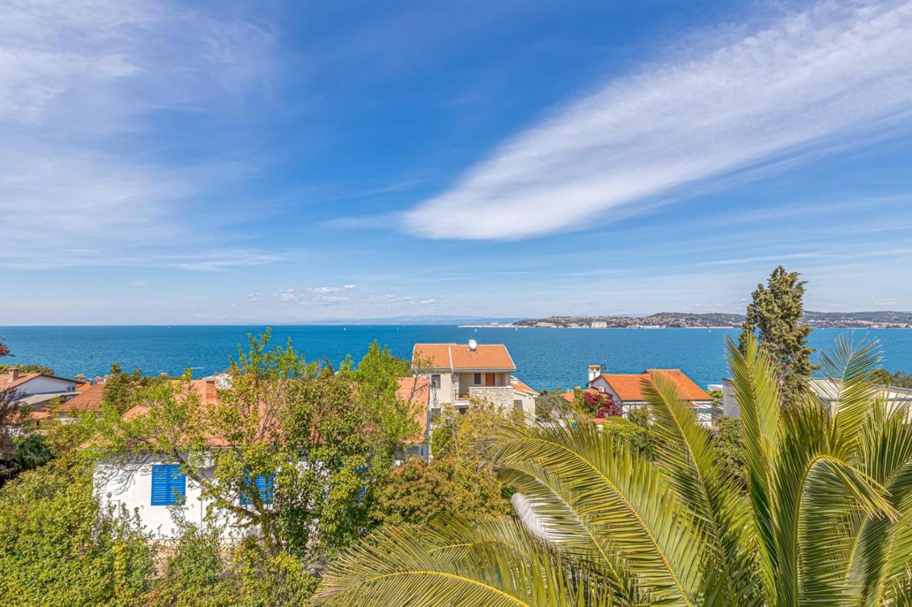 Villa Milena With Pool And Sea View Цървени Връх Екстериор снимка