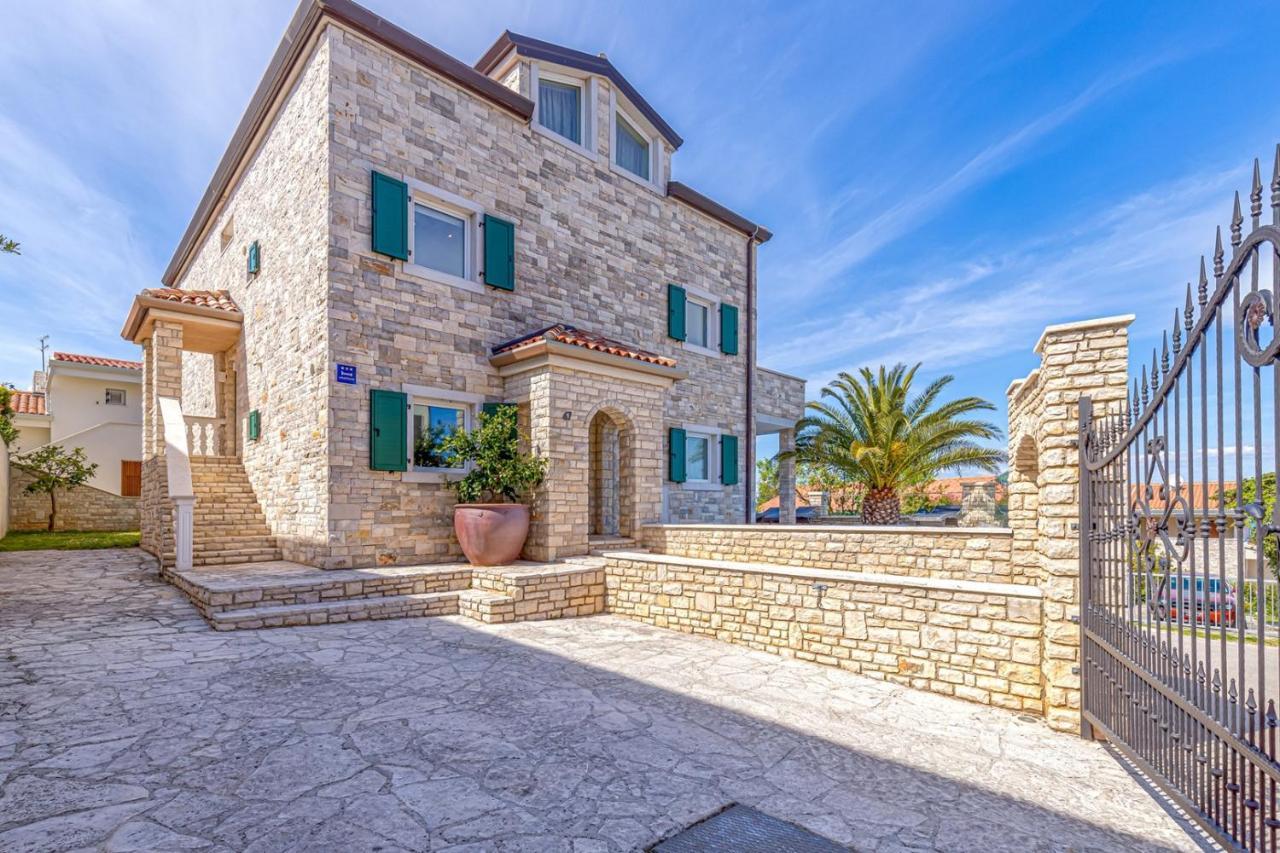 Villa Milena With Pool And Sea View Цървени Връх Екстериор снимка