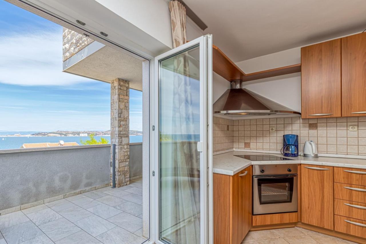 Villa Milena With Pool And Sea View Цървени Връх Екстериор снимка
